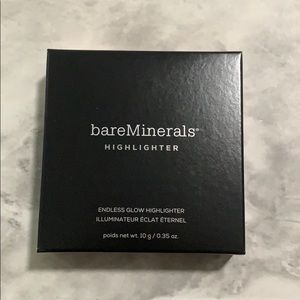 bareMinerals Endless Glow Highlighter in “Zen”